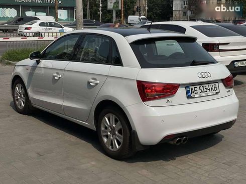Audi A1 2012 - фото 10
