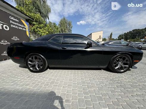 Dodge Challenger 2018 - фото 17