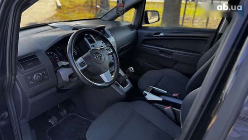 Opel Zafira 2009 - фото 19