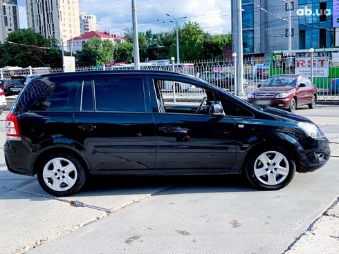 Opel Zafira 2014 черный - фото 7