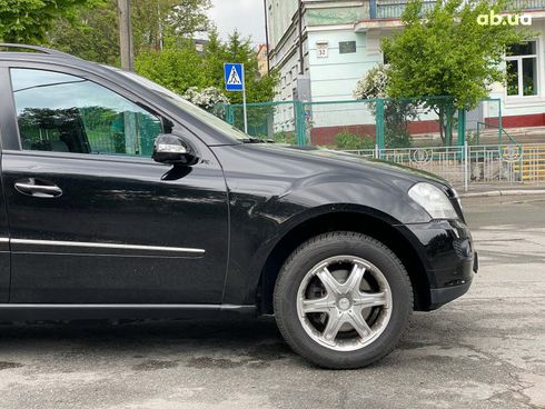 Mercedes-Benz M-Класс 2005 черный - фото 6