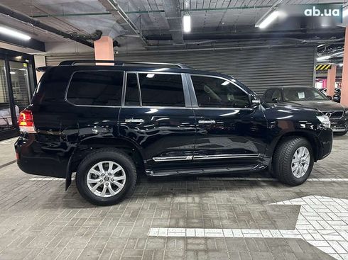 Toyota Land Cruiser 2020 - фото 9