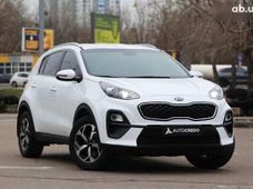 Купити Kia бу в Києві - купити на Автобазарі