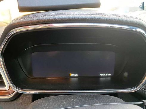Lincoln Continental 2017 - фото 16