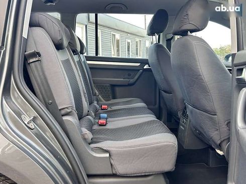 Volkswagen Touran 2015 - фото 28