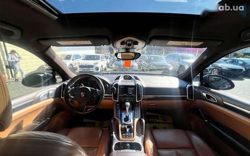 Porsche Cayenne 2012 - фото 22