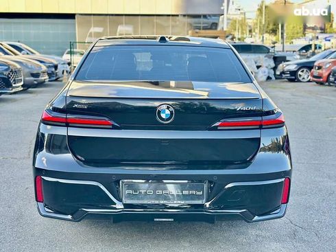 BMW 7 серия 2023 - фото 9