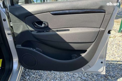 Renault Scenic 2015 - фото 24