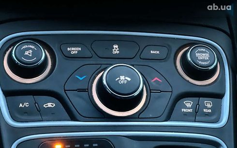 Chrysler 200 2016 - фото 13