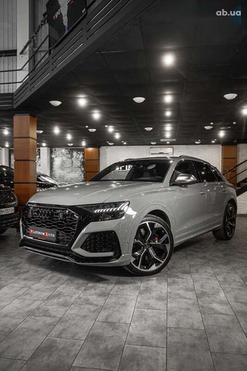Audi RS Q8 2023 - фото 11