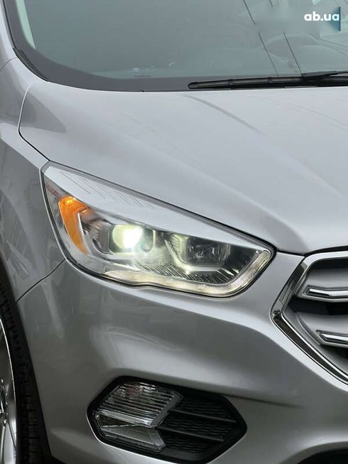 Ford Escape 2019 - фото 6