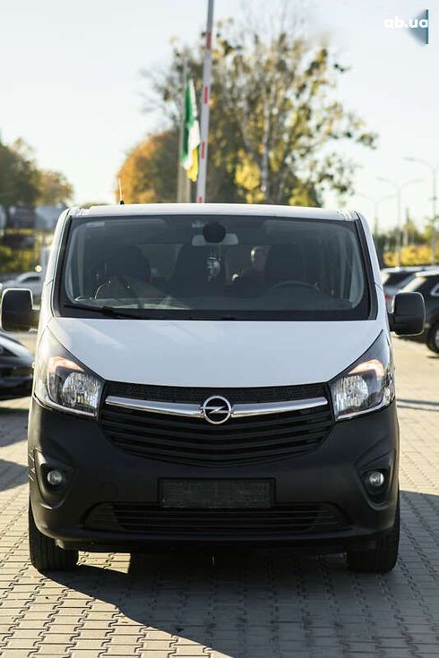 Opel Vivaro 2016 - фото 10