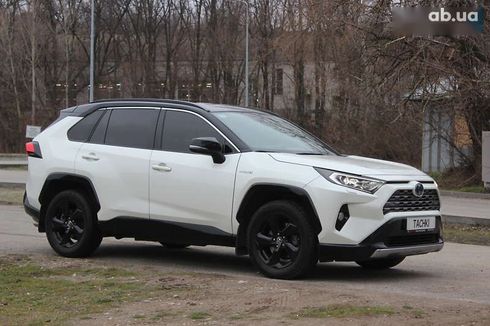 Toyota RAV4 2019 - фото 5