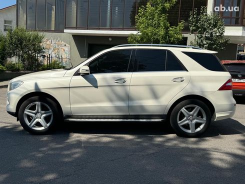 Mercedes-Benz M-Класс 2013 белый - фото 7