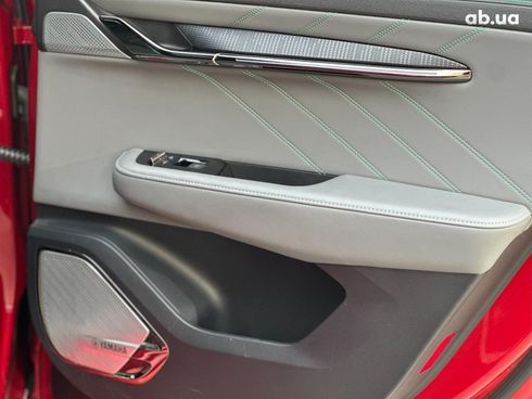 Zeekr 001 2021 красный - фото 18