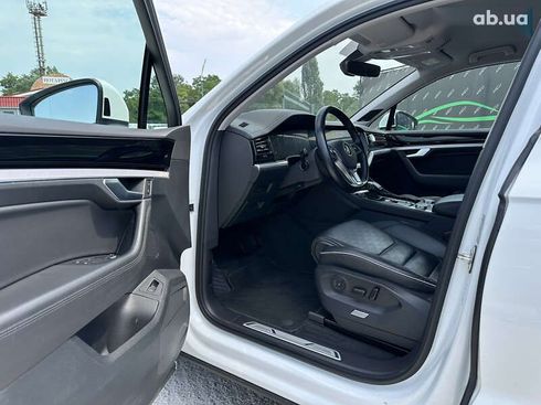 Volkswagen Touareg 2018 - фото 6