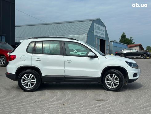 Volkswagen Tiguan 2016 белый - фото 10
