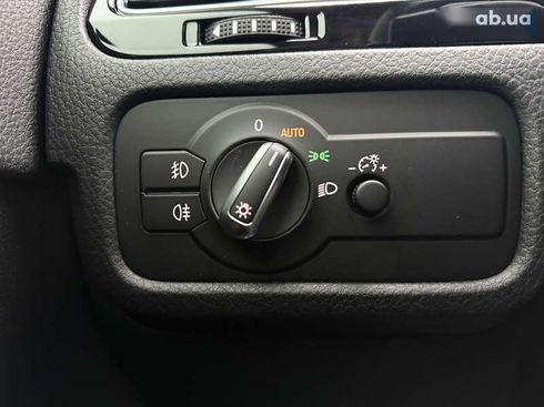 Volkswagen Touareg 2015 - фото 17