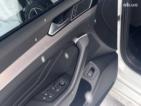Volkswagen Passat 2021 белый - фото 19