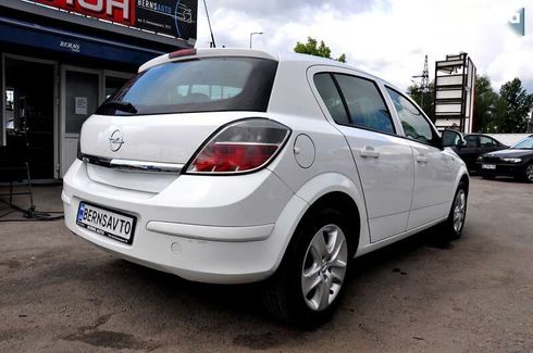 Opel Astra 2013 - фото 10