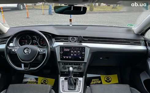Volkswagen Passat 2017 - фото 13