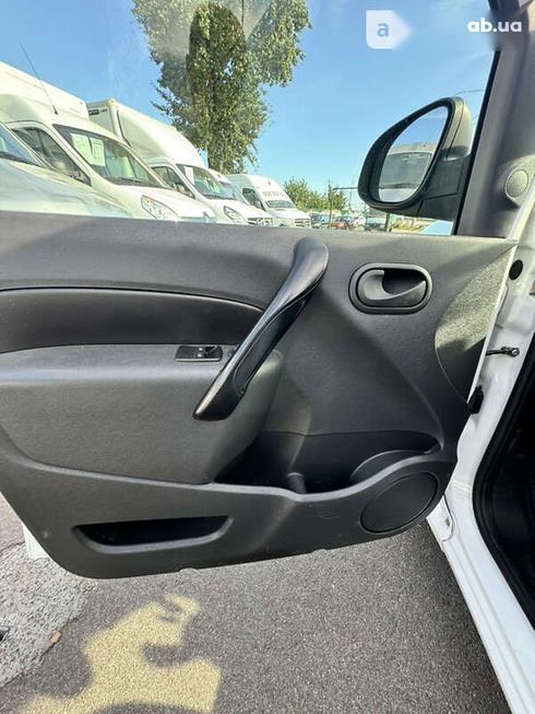 Renault Kangoo 2019 - фото 14