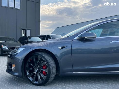 Tesla Model S 2019 серый - фото 12