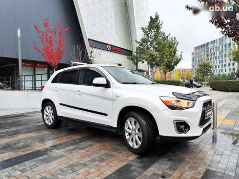 Mitsubishi Outlander 2015 - фото 27