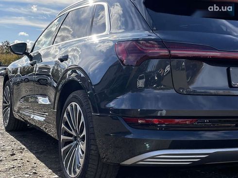 Audi E-Tron 2022 - фото 11