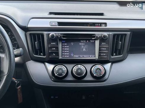 Toyota RAV4 2018 - фото 18