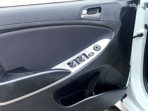 Hyundai Accent 2019 - фото 20