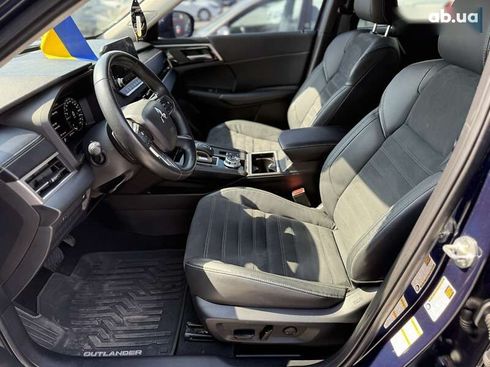 Mitsubishi Outlander 2021 - фото 20