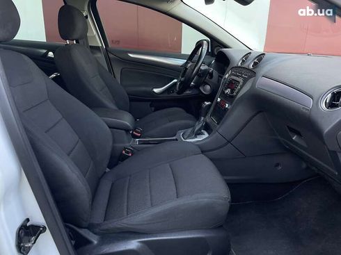 Ford Mondeo 2011 - фото 19