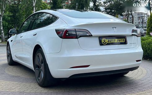 Tesla Model 3 2022 - фото 5