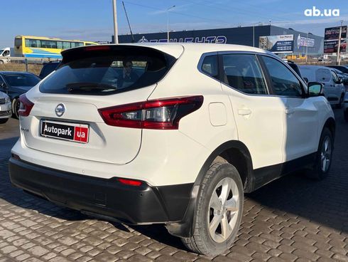 Nissan Qashqai 2018 белый - фото 5