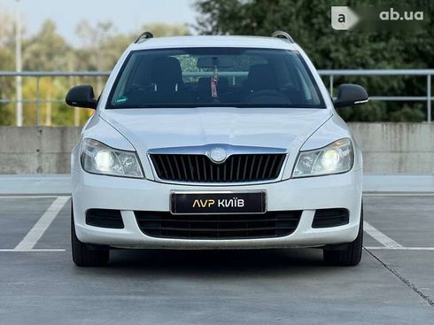 Skoda Octavia 2010 - фото 7