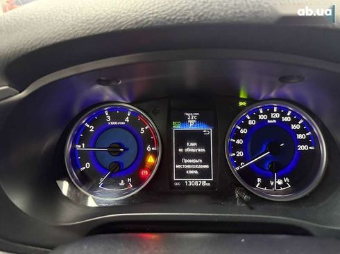 Toyota Hilux 2018 - фото 23
