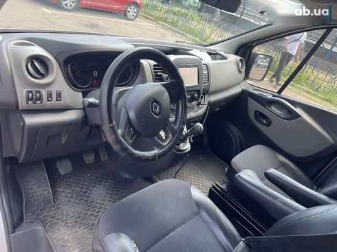 Renault Trafic 2015 - фото 11