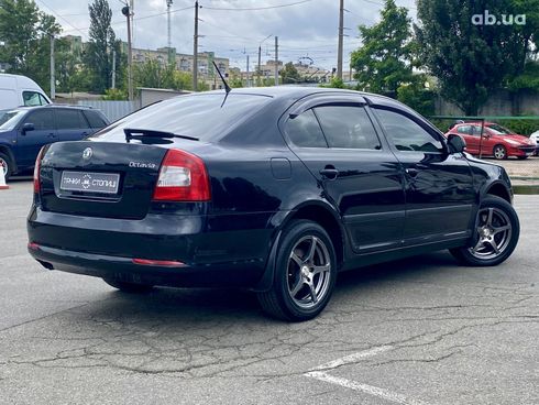 Skoda Octavia 2012 черный - фото 5