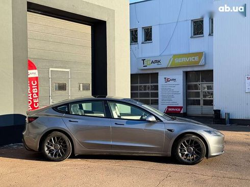 Tesla Model 3 2025 - фото 10