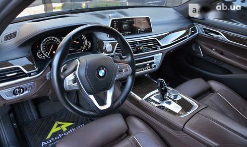 BMW 7 серия 2018 - фото 25