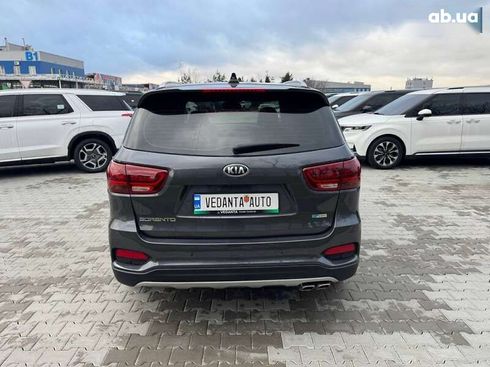 Kia Sorento 2018 - фото 6