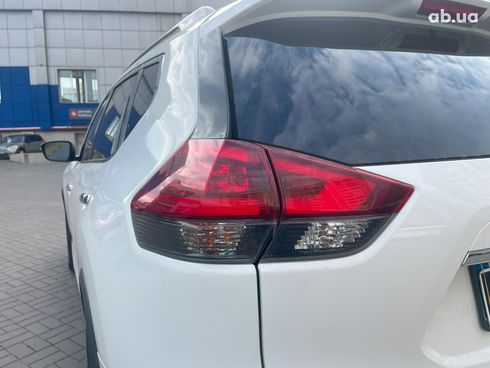 Nissan Rogue 2019 белый - фото 15