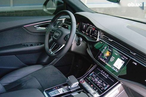 Audi RS Q8 2023 - фото 9