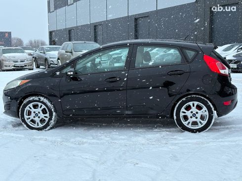 Ford Fiesta 2016 черный - фото 12