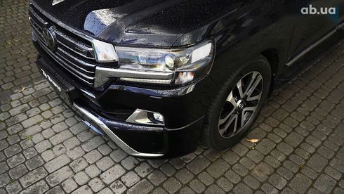 Toyota Land Cruiser 2017 - фото 8