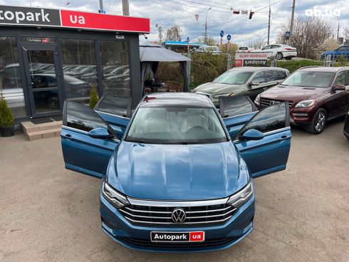 Volkswagen Jetta 2019 синий - фото 20