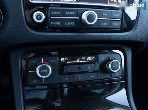 Volkswagen Touareg 2016 - фото 30