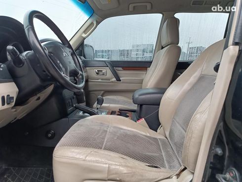 Mitsubishi Pajero Wagon 2008 черный - фото 30