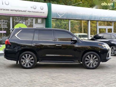 Lexus LX 2017 - фото 6